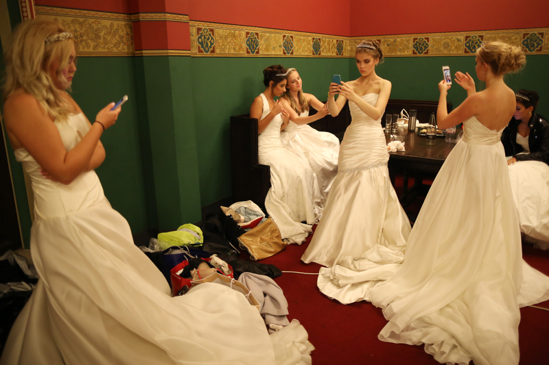 Illustration for article titled Gawk at the Opulence of the Fanciest Debutante Ball Ever
